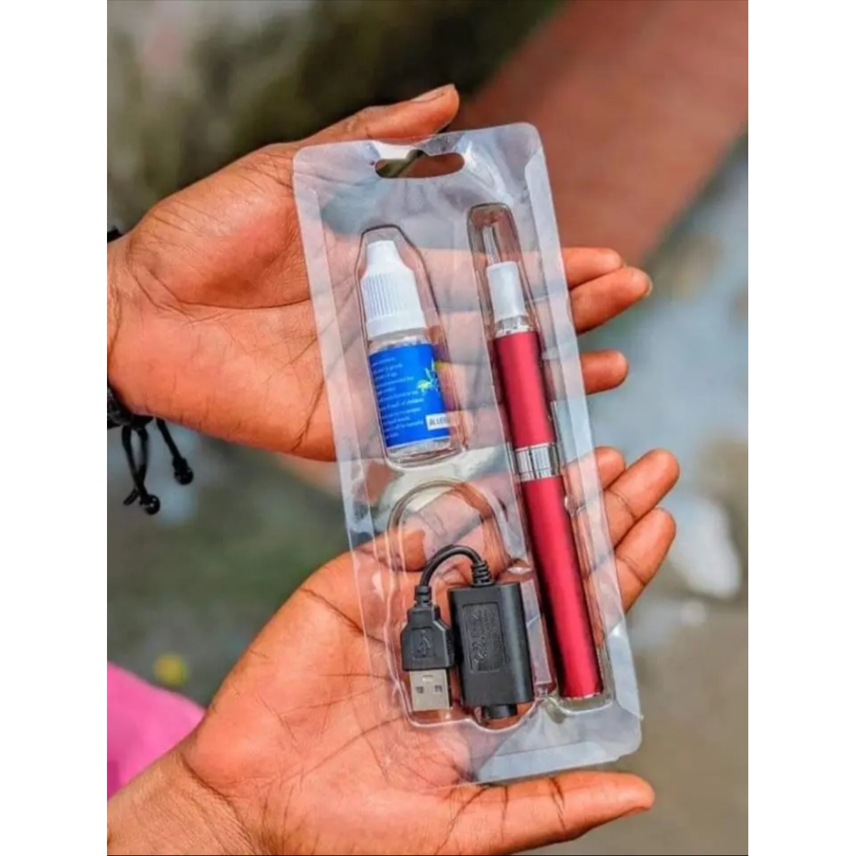 elfbar nachfüll pod läuft aus La Civette du Vieux-Marché CADEAUX-SOUVENIRS-PUFFS-VAPE-CBD à Rouen main image 1